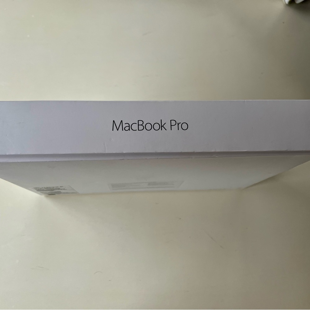 Apple MacBook Pro 13 Box With Original Charger Adapter Never Used - Picture 2 of 14